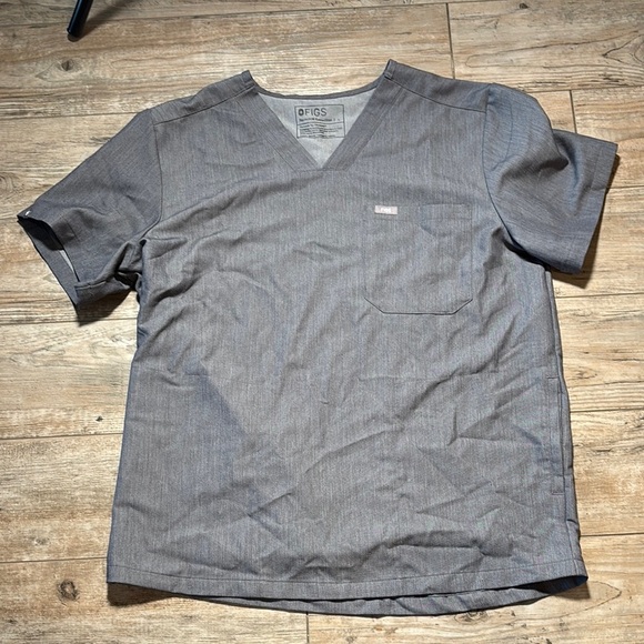 Figs Gray Short Sleeve Tee V-Neck - Picture 1 of 7